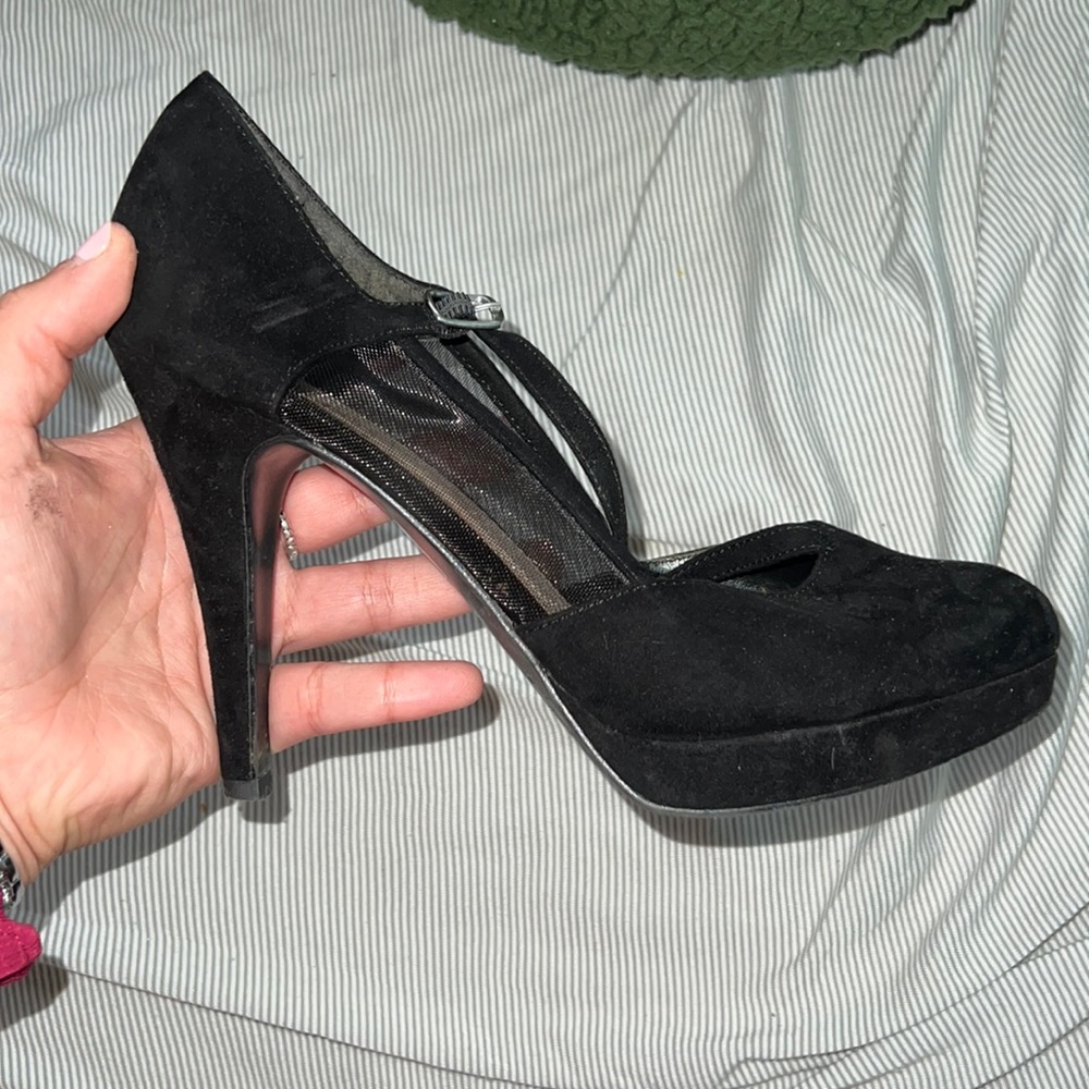 Black heels